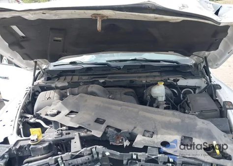 2013 Ram 1500 Big Horn z USA, uszkodzony, nr VIN 1C6RR7LT7DS621944